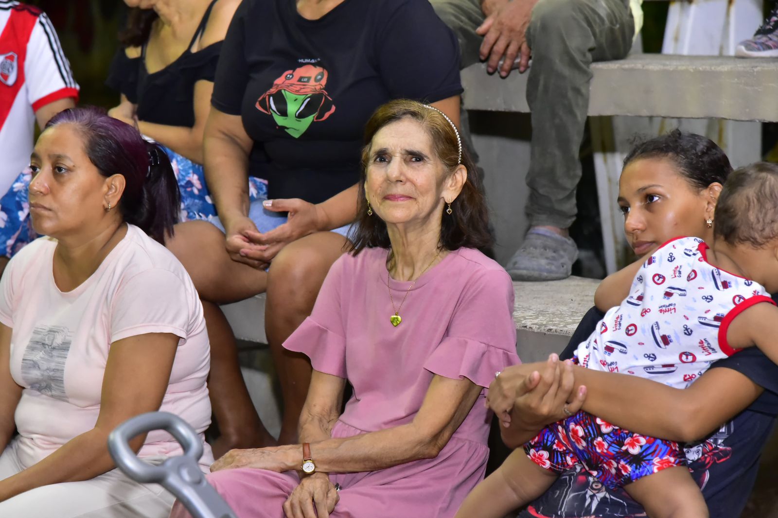 Un rayo de esperanza: María del Rosario celebra el cambio en su barrio Los Mayales